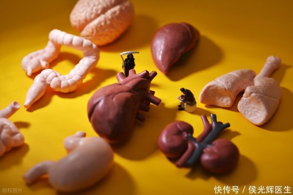 股合网 51岁女子腿疼以为劳累过度，半年后去世，医生叹气：很多人不在意